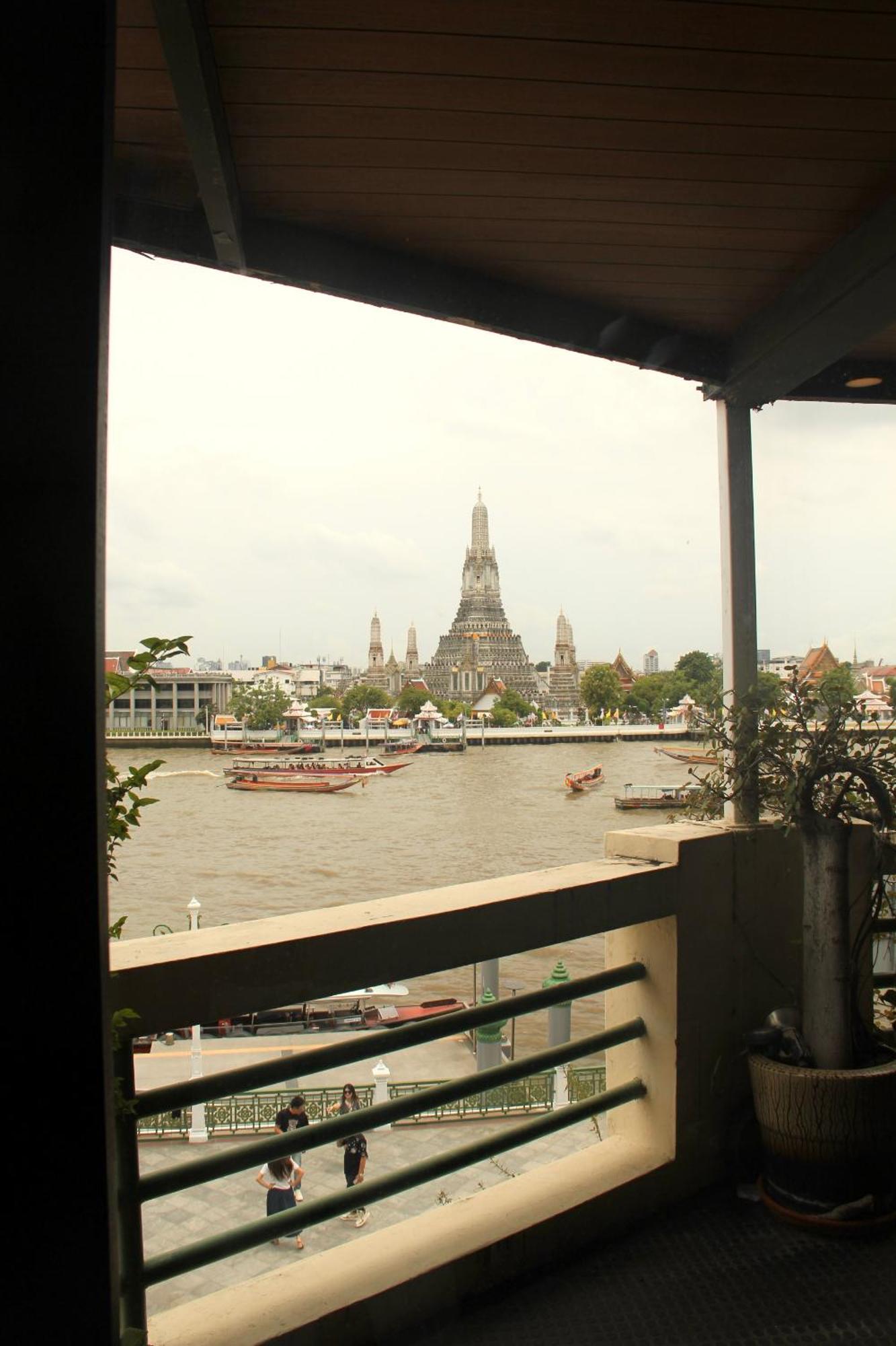 Arun Residence Bangkok Esterno foto