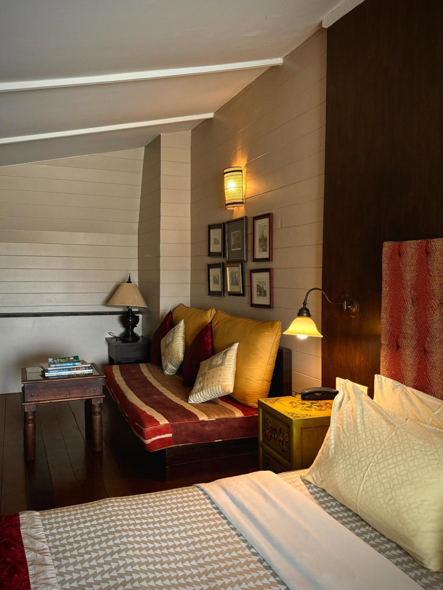 Arun Residence Bangkok Esterno foto